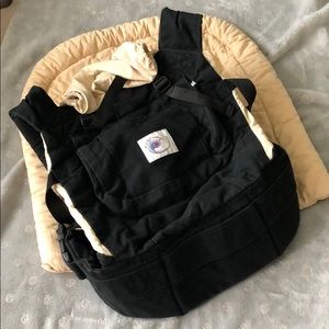ergo baby Other - Ergo baby carrier in black w tan infant insert ergo baby Other - Ergo baby carrier in black w tan infant insert